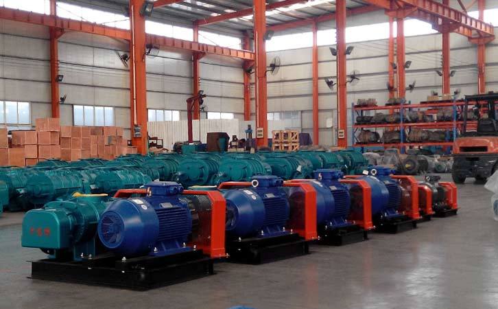 章丘豐源機(jī)械有限公司三葉羅茨風(fēng)機(jī)現(xiàn)場實(shí)拍圖